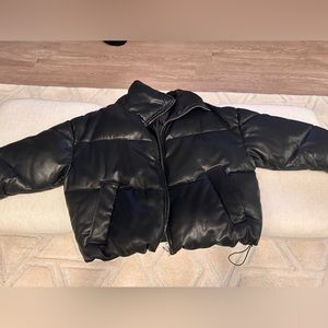 Beautiful, faux leather puffer jacket! Bring new